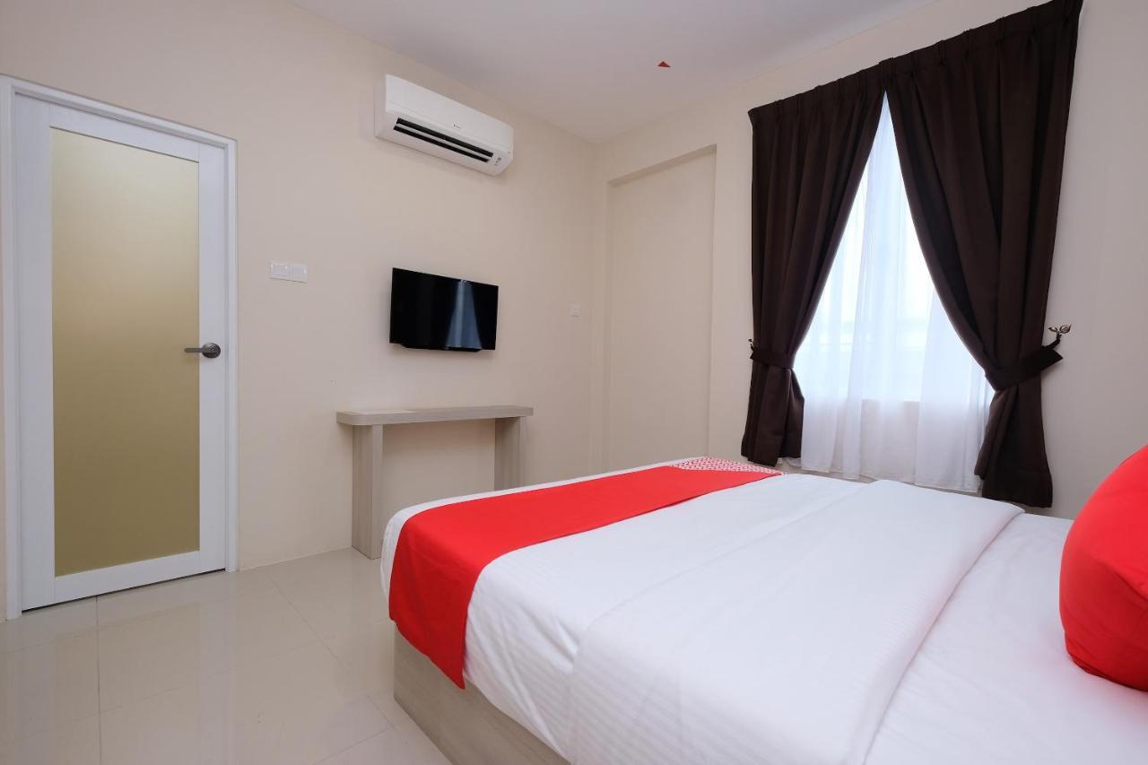 Super Oyo 43935 Mancalin Hotel Куантан Екстериор снимка