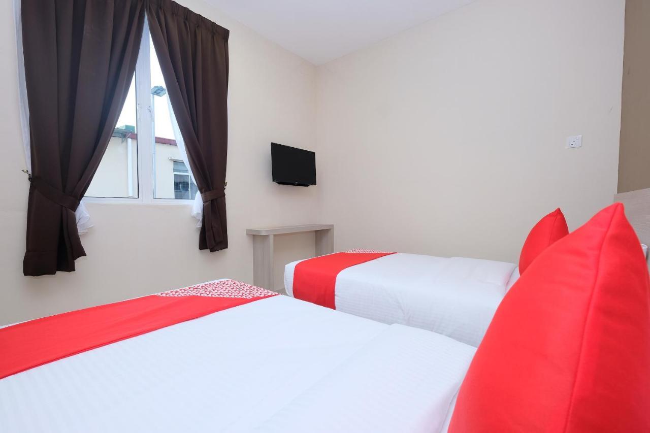 Super Oyo 43935 Mancalin Hotel Куантан Екстериор снимка