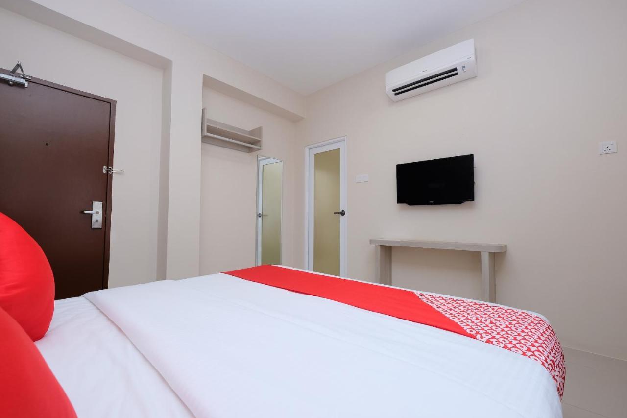 Super Oyo 43935 Mancalin Hotel Куантан Екстериор снимка