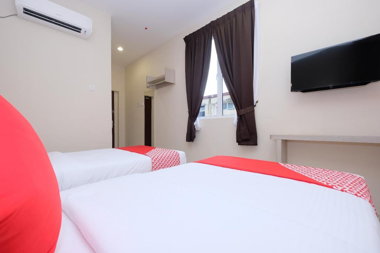 Super Oyo 43935 Mancalin Hotel Куантан Екстериор снимка