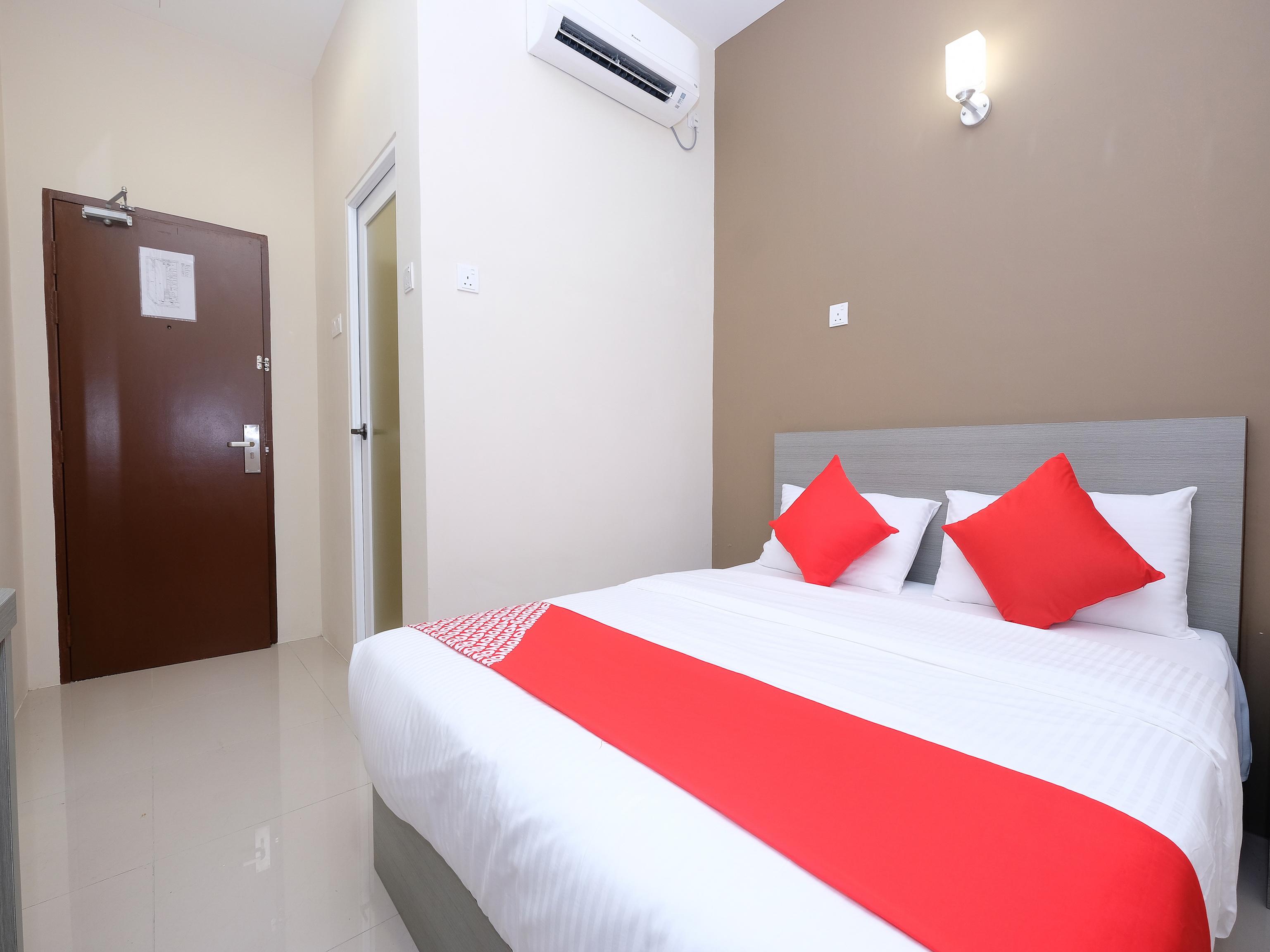 Super Oyo 43935 Mancalin Hotel Куантан Екстериор снимка