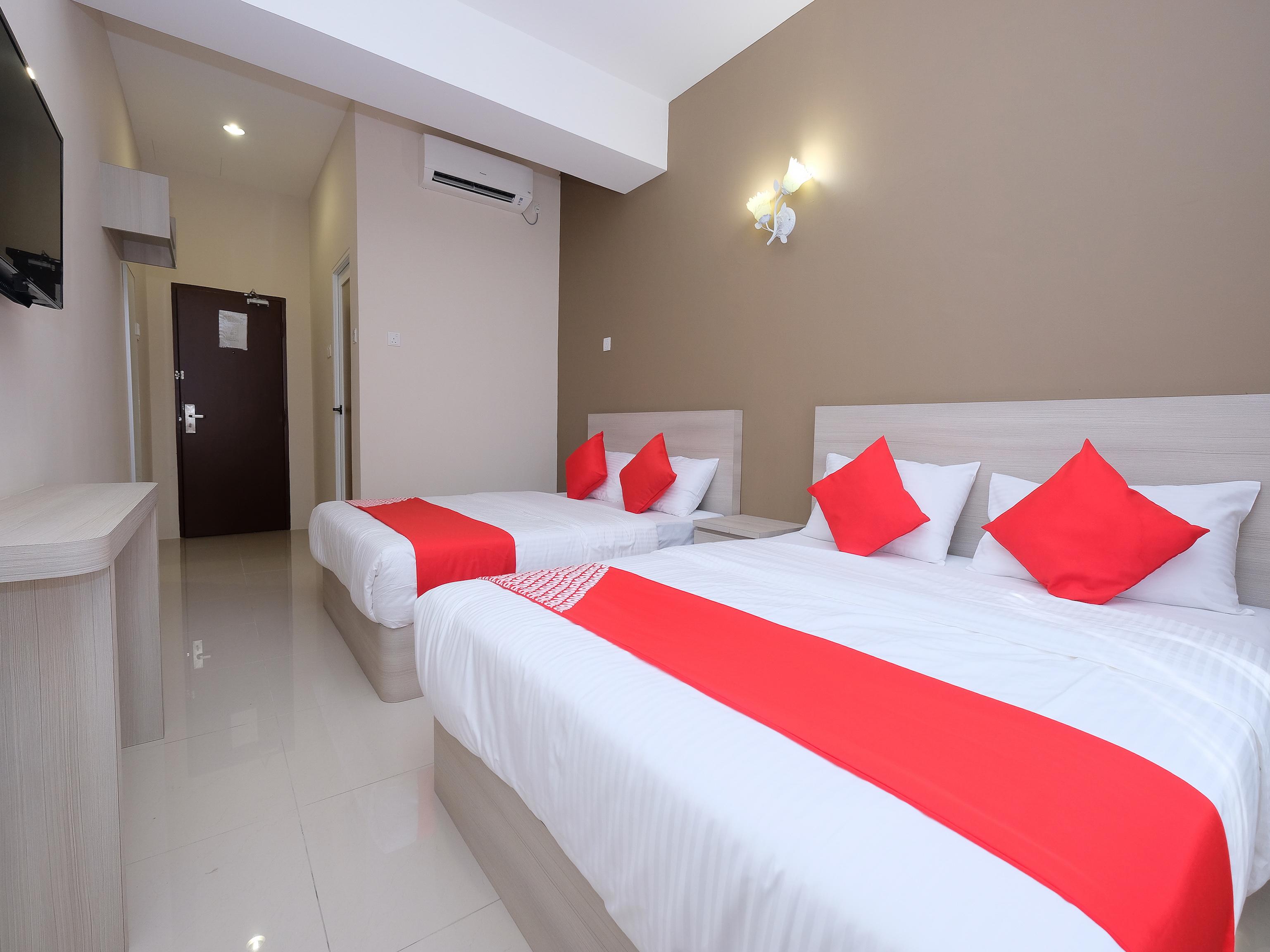 Super Oyo 43935 Mancalin Hotel Куантан Екстериор снимка
