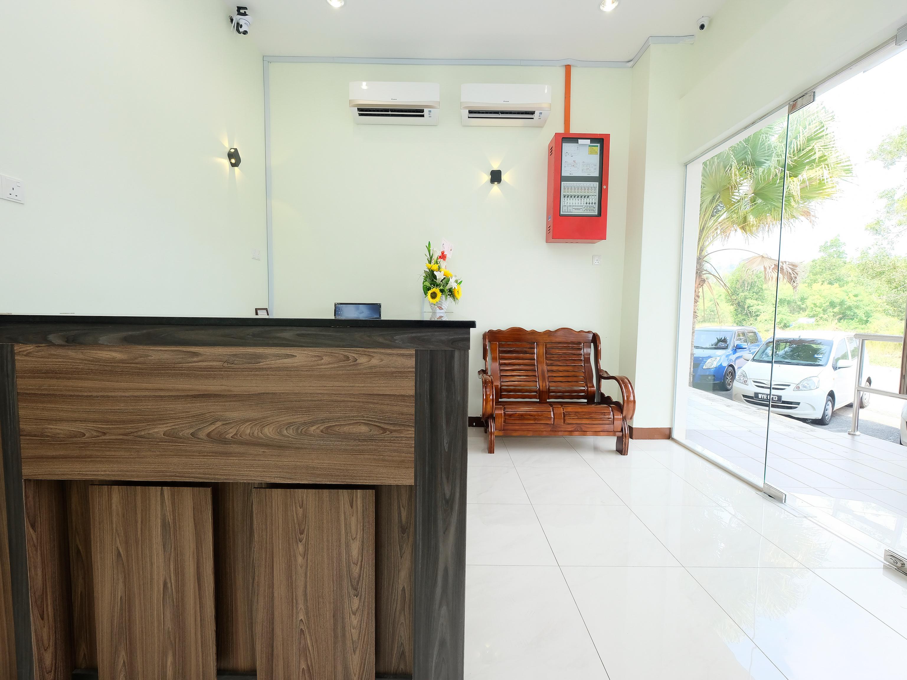Super Oyo 43935 Mancalin Hotel Куантан Екстериор снимка